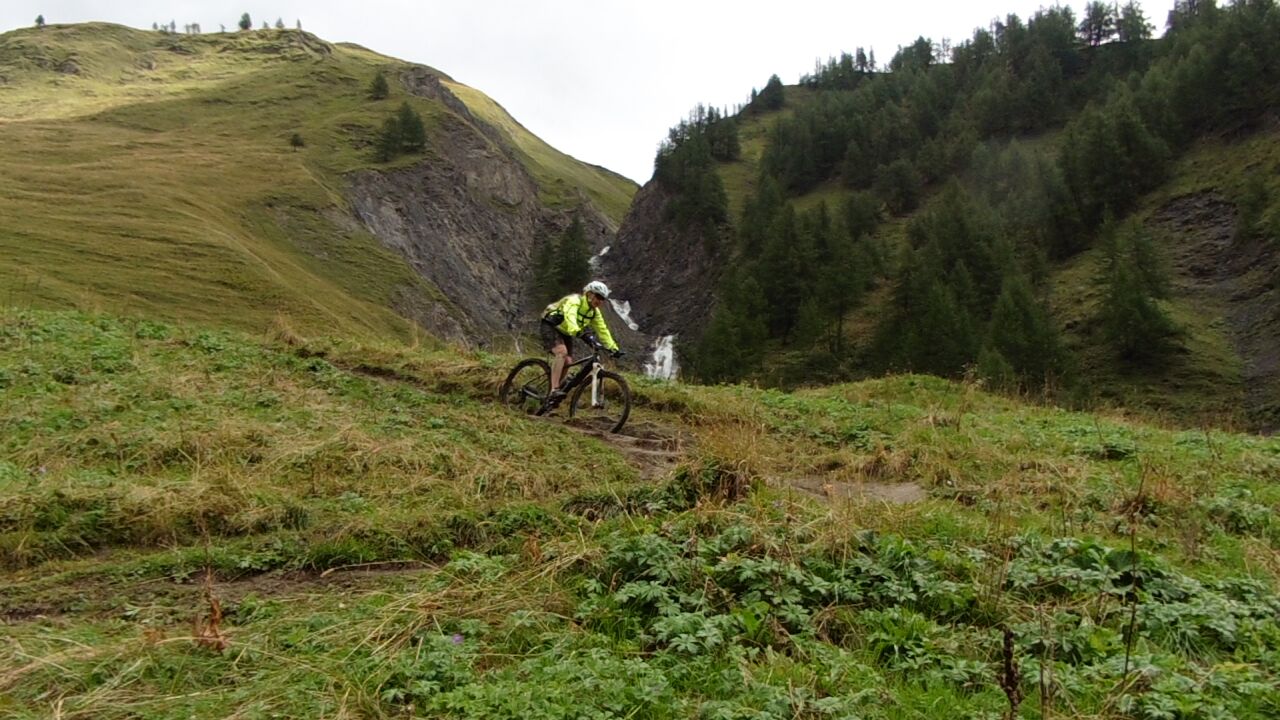 ALPS- COOL SHOT OF JENNY